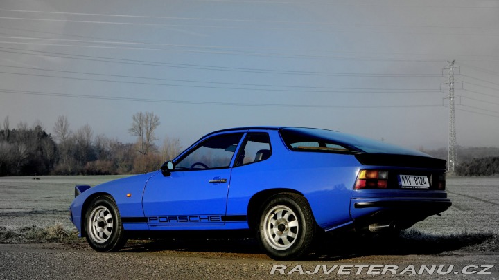 Porsche 924 1977