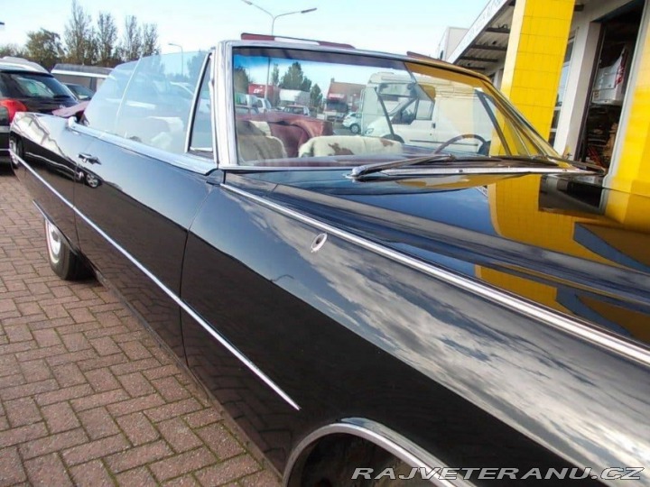 Cadillac DeVille Convertible 1965