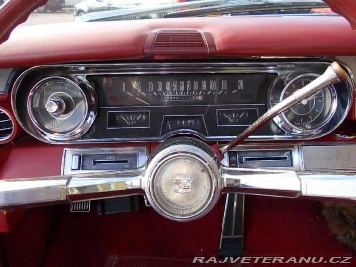 Cadillac DeVille Convertible 1965