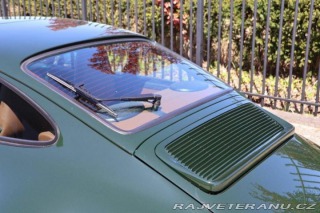 Porsche 911 964 Carrera 2 1990