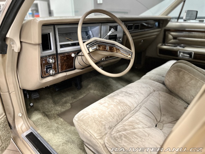 Lincoln Continental Williamsburg Edition 1978