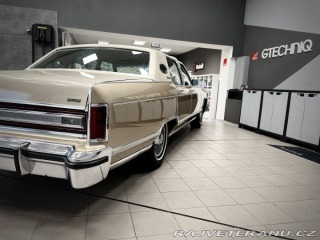 Lincoln Continental Williamsburg Edition 1978