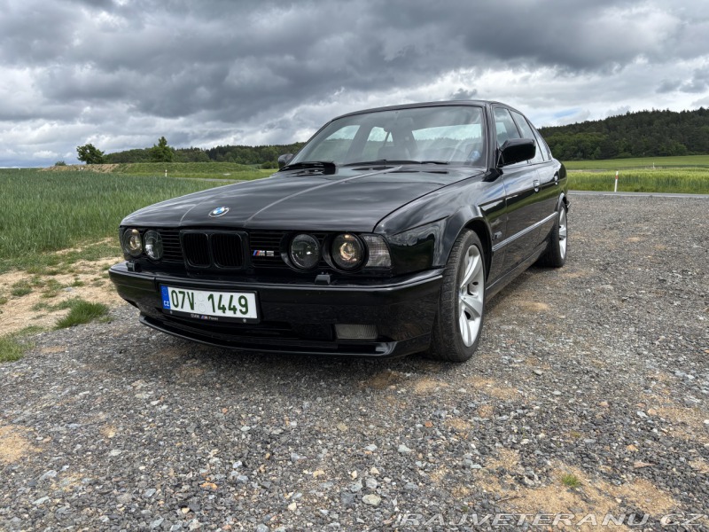 BMW M5 E34
