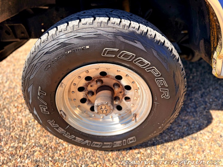 Ford F -150 5.8 V8 4x4 1.majitel 1990