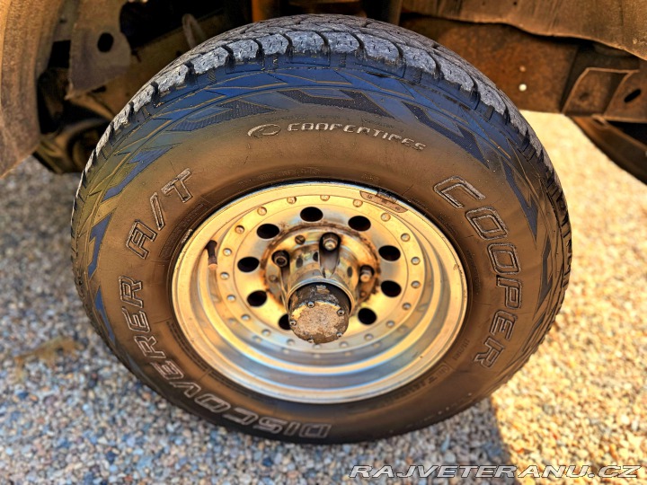 Ford F -150 5.8 V8 4x4 1.majitel 1990