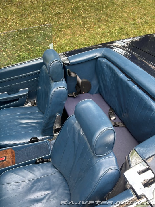 Mercedes-Benz SL R107 1974