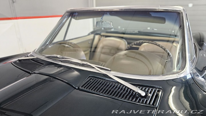 Chevrolet Corvette C2, 327 V8, po renovaci 1965