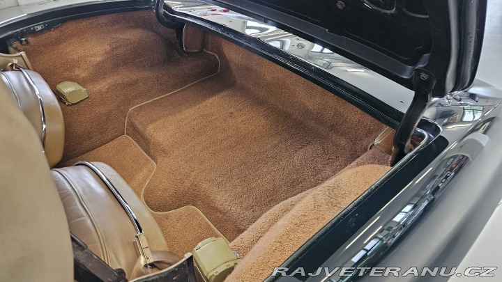 Chevrolet Corvette C2, 327 V8, po renovaci 1965