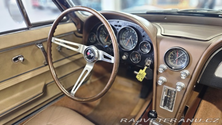 Chevrolet Corvette C2, 327 V8, po renovaci 1965