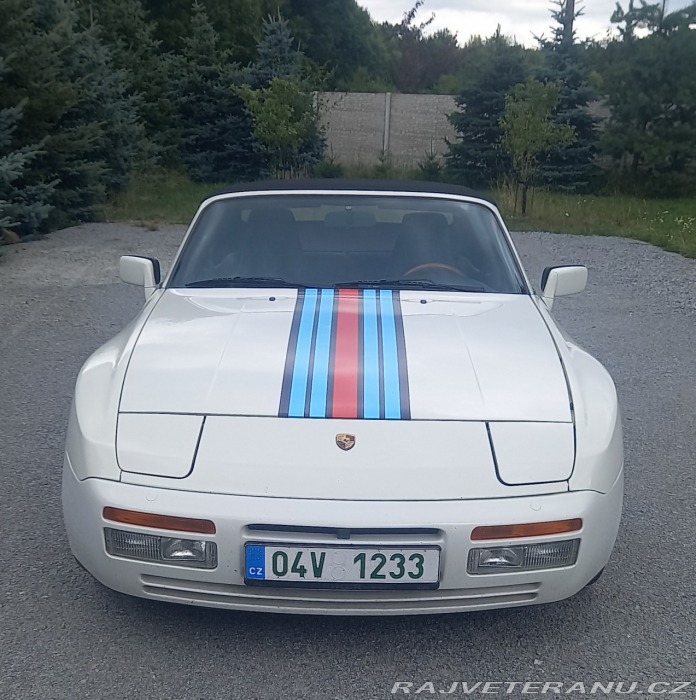 Porsche 944 S2