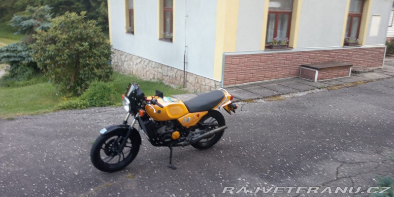 Yamaha RD 250 LC