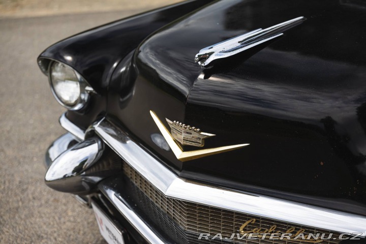 Cadillac Series 62 Sedan de Ville 1956