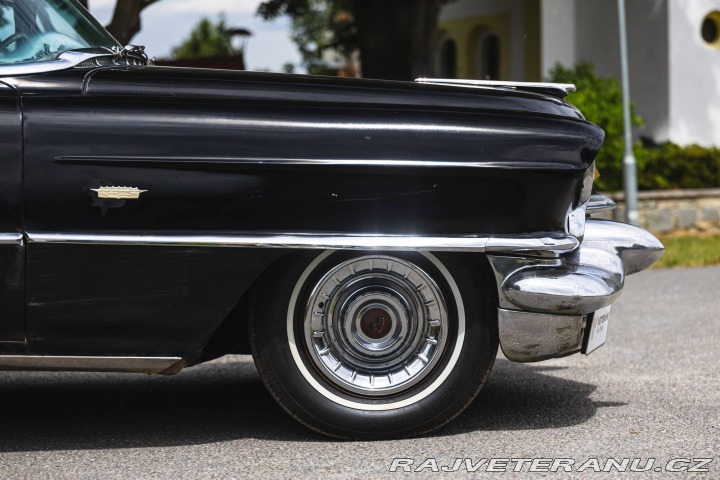 Cadillac Series 62 Sedan de Ville 1956