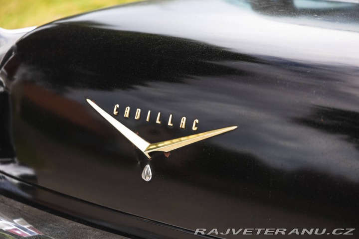 Cadillac Series 62 Sedan de Ville 1956
