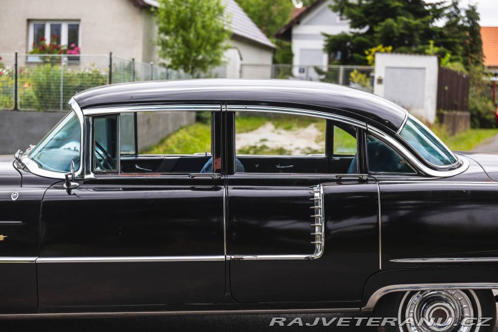 Cadillac Series 62 Sedan de Ville 1956