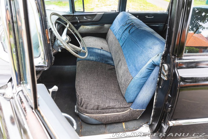 Cadillac Series 62 Sedan de Ville 1956
