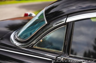 Cadillac Series 62 Sedan de Ville 1956