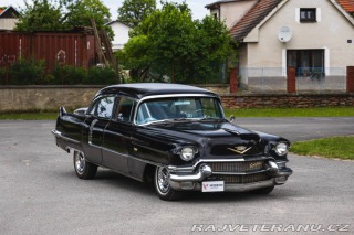 Cadillac Series 62 Sedan de Ville 1956