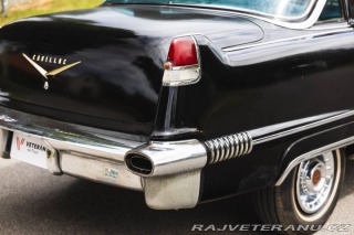 Cadillac Series 62 Sedan de Ville 1956