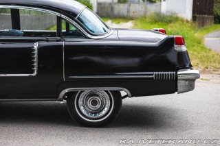 Cadillac Series 62 Sedan de Ville 1956