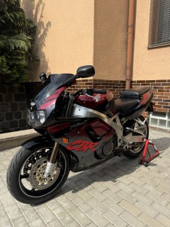 Honda CBR CBR900RR SC28 1994