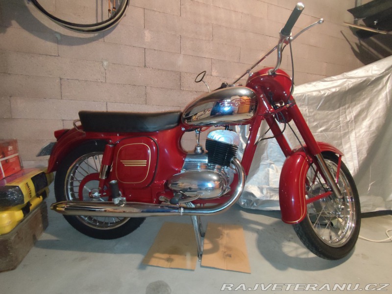 Jawa 250 590 Sport