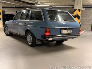 Mercedes-Benz 200 T S123 7míst 1981