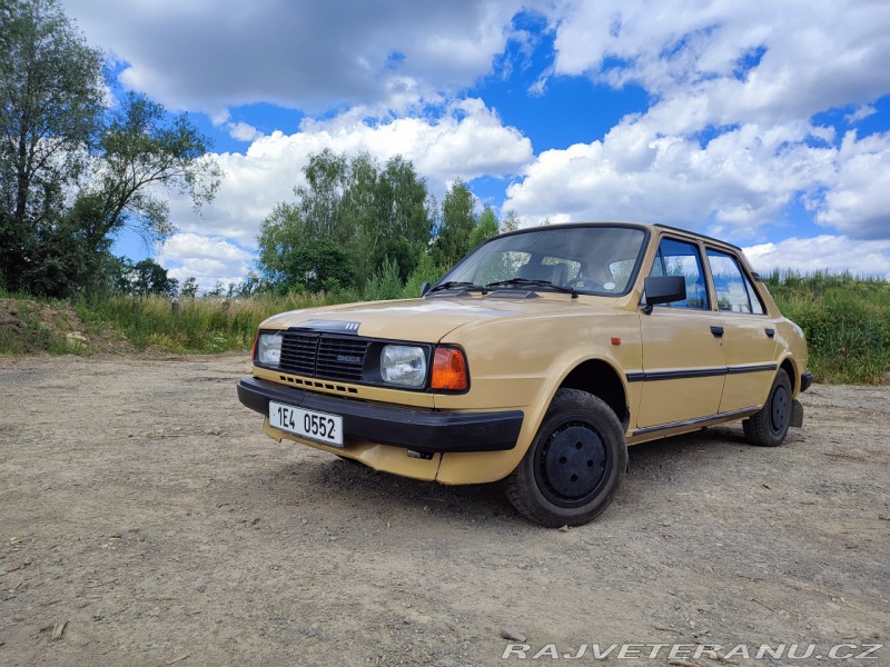 Škoda 105 