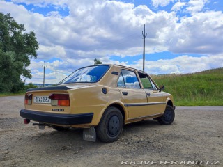 Škoda 105 1986