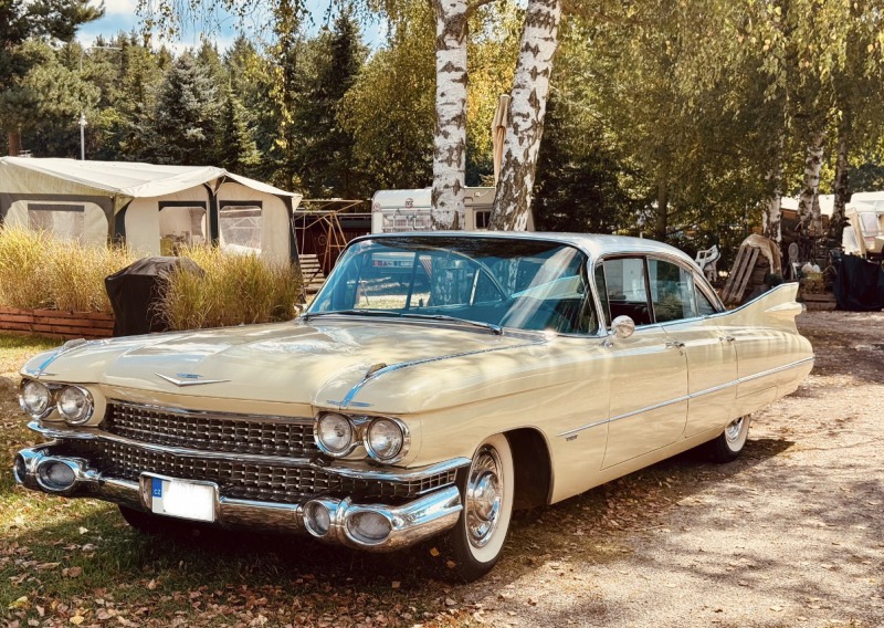 Cadillac DeVille