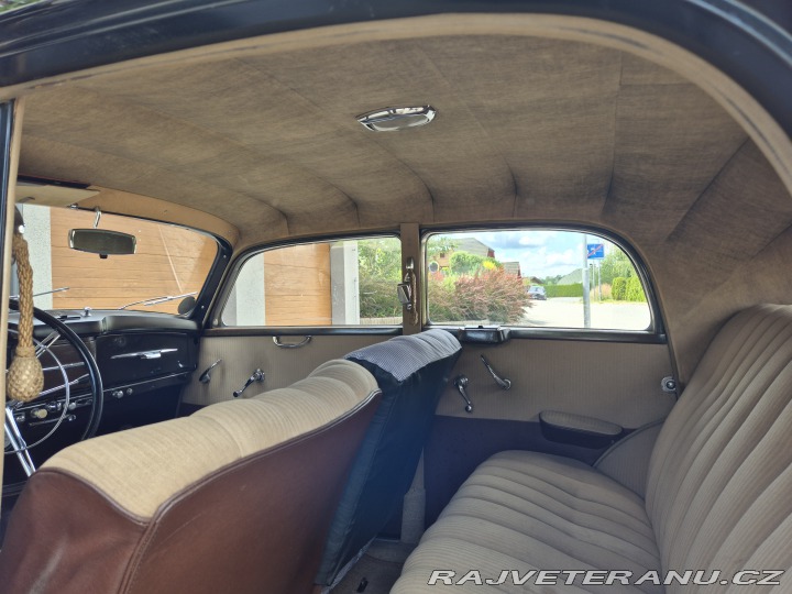 Mercedes-Benz 220 W187 1952