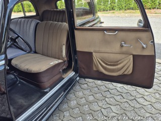 Mercedes-Benz 220 W187 1952