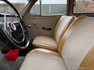 Volvo 544 PV544 s kempingovým vozíkem 1963