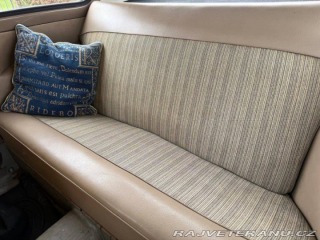 Volvo 544 PV544 s kempingovým vozíkem 1963