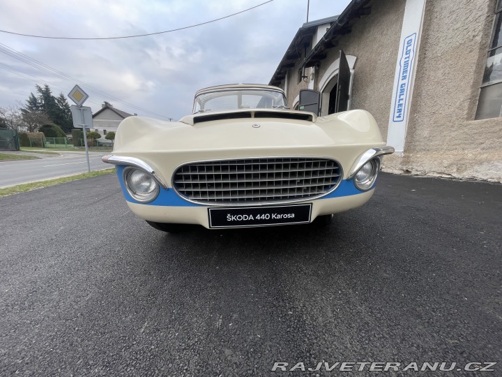 Škoda 440 Spartak KAROSA 1956