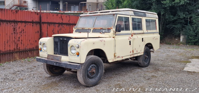 Land Rover Serie III 109
