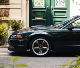 Ford Mustang Bullitt 2001