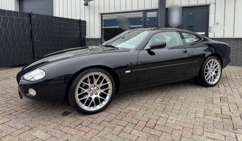Jaguar XKR
