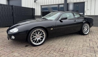 Jaguar XKR 