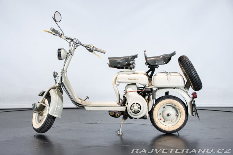 Ostatní značky Ostatní modely Innocenti LAMBRETTA 150 D