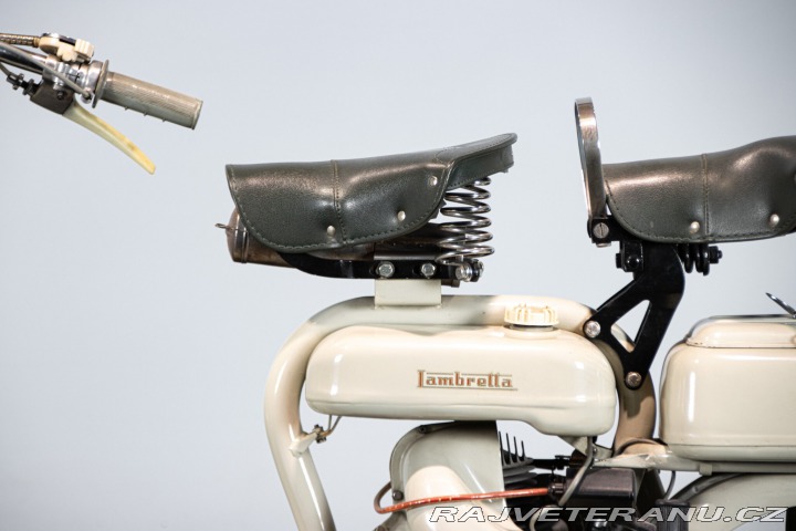 Ostatní značky Ostatní modely Innocenti LAMBRETTA 150 D 1956