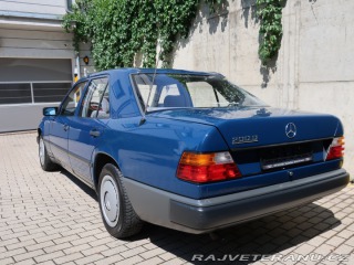 Mercedes-Benz 200 w124 200d 1989