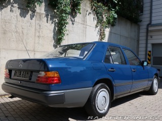 Mercedes-Benz 200 w124 200d 1989