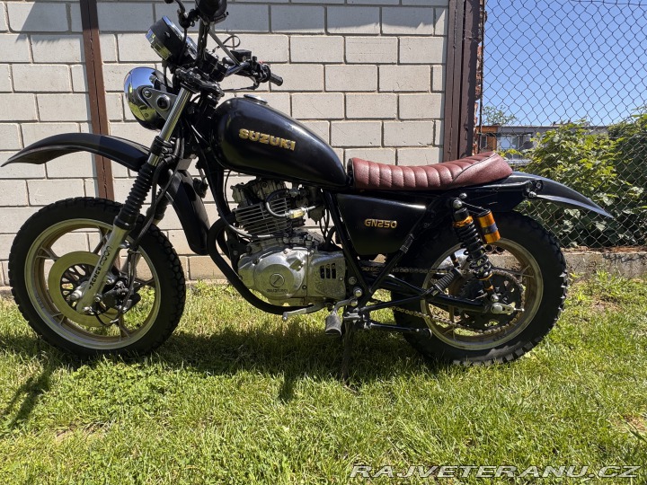 Suzuki Ostatní modely GN 250 1992