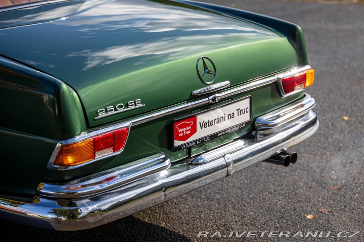 Mercedes-Benz 250 Benz w111 250 SE 1967