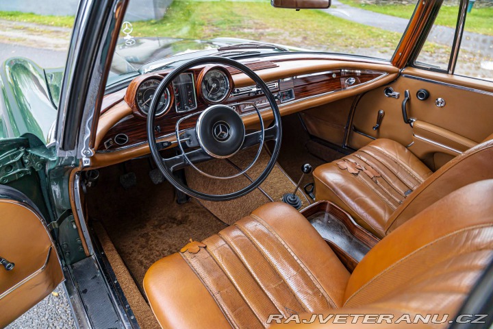 Mercedes-Benz 250 Benz w111 250 SE 1967