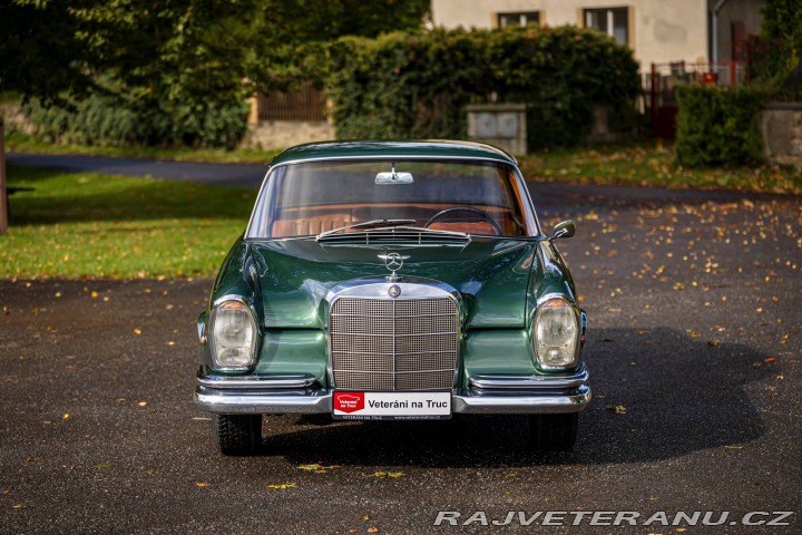 Mercedes-Benz 250 Benz w111 250 SE 1967