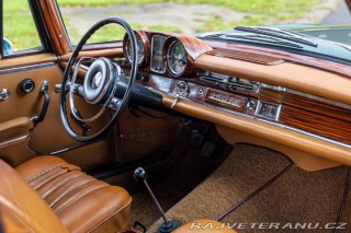 Mercedes-Benz 250 Benz w111 250 SE 1967