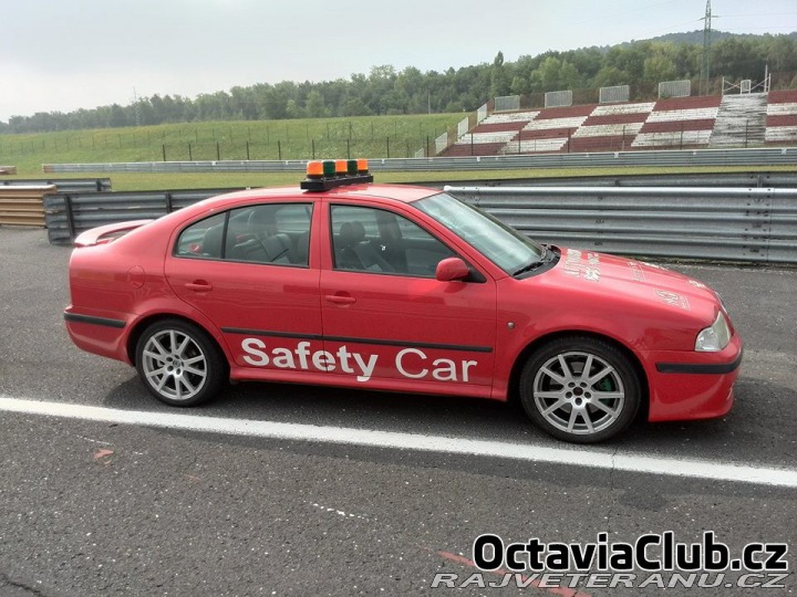 Škoda Octavia VRS 2002