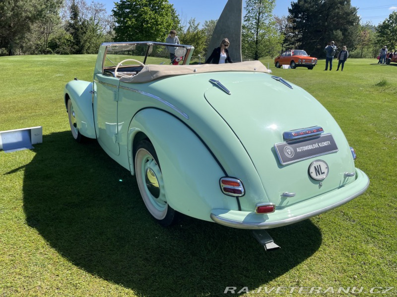 Škoda 1102 Tudor Roadster